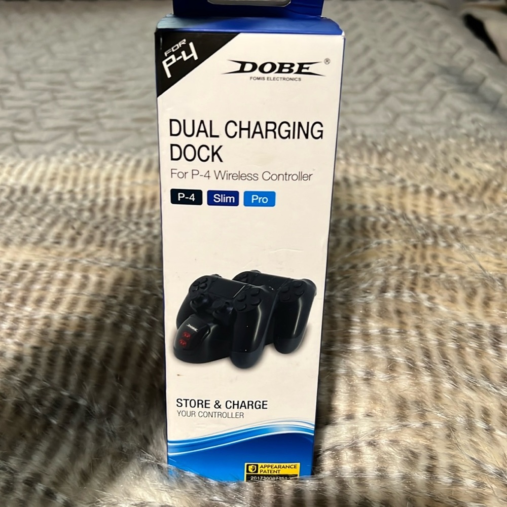 Dobe Dual Charging Dock for P-4 Slim Pro for Controllers